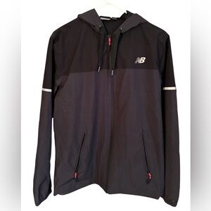Windbreaker NEW BALANCE Men's Small (can fit women’s medium) Black & Gray NWOT